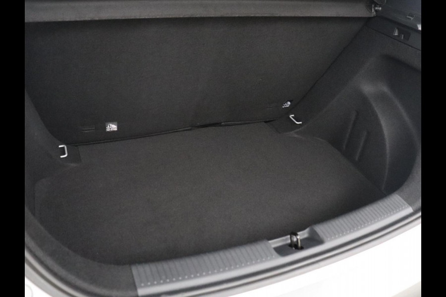 MG 3 1.5 Hybrid+ Luxury | Automaat | Stoelverwarming | LED | Stuurwielverwarming | Navigatie | 360 Camera | Keyless Start |