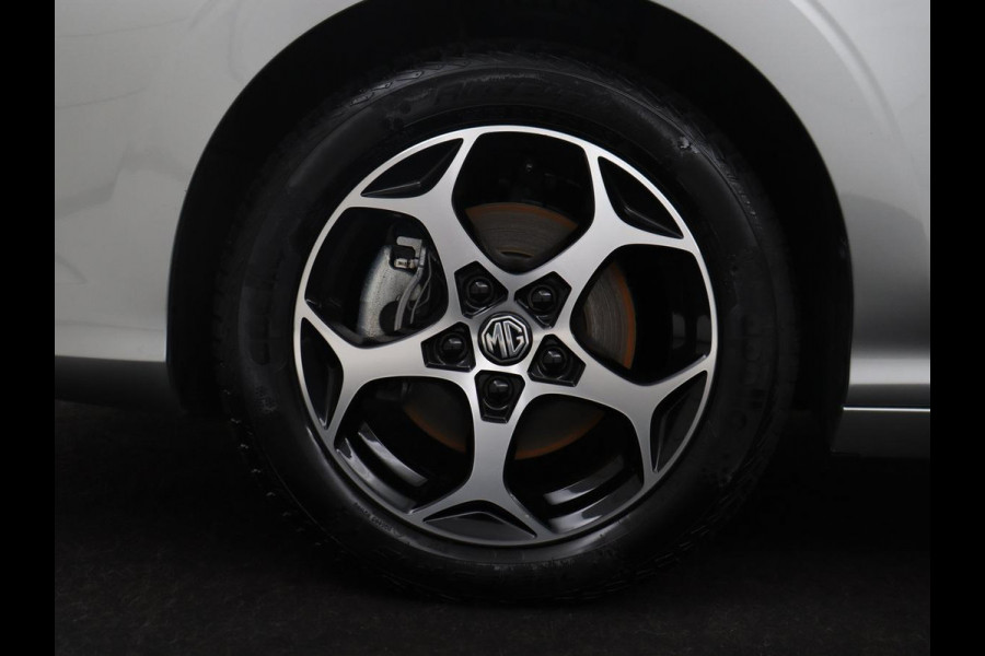 MG 3 1.5 Hybrid+ Luxury | Automaat | Stoelverwarming | LED | Stuurwielverwarming | Navigatie | 360 Camera | Keyless Start |