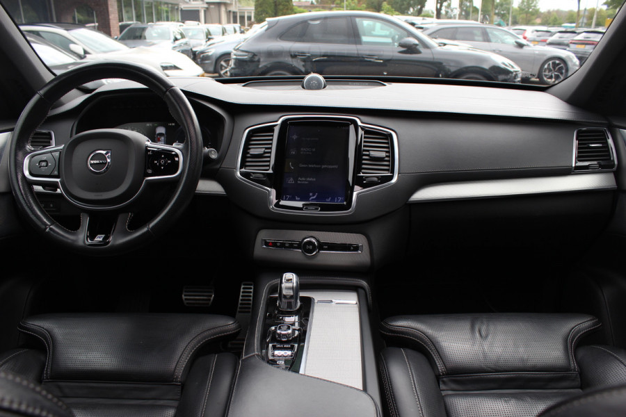 Volvo XC90 2.0 T8 Twin Engine AWD R-Design / Trekhaak / Panoramadak / 360Camera / Head-up / Luchtvering / Bowers & Wilkens / Ventilatie+Verwarming / 4zone airco / Dodehoek / DAB / ACC