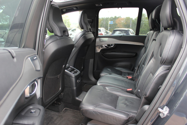 Volvo XC90 2.0 T8 Twin Engine AWD R-Design / Trekhaak / Panoramadak / 360Camera / Head-up / Luchtvering / Bowers & Wilkens / Ventilatie+Verwarming / 4zone airco / Dodehoek / DAB / ACC