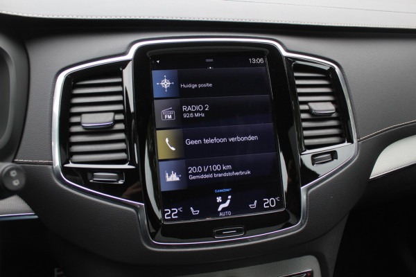 Volvo XC90 2.0 T8 Twin Engine AWD R-Design / Trekhaak / Panoramadak / 360Camera / Head-up / Luchtvering / Bowers & Wilkens / Ventilatie+Verwarming / 4zone airco / Dodehoek / DAB / ACC