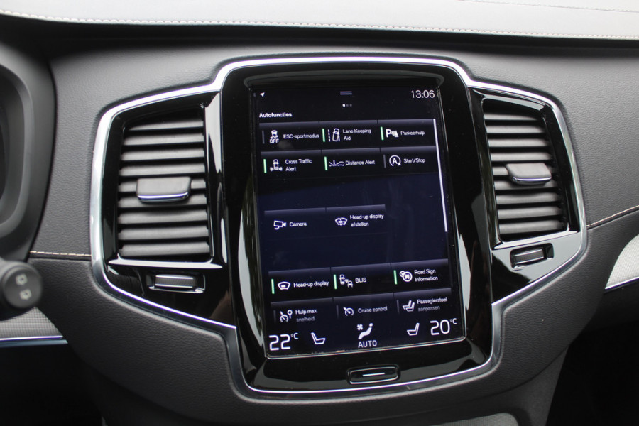 Volvo XC90 2.0 T8 Twin Engine AWD R-Design / Trekhaak / Panoramadak / 360Camera / Head-up / Luchtvering / Bowers & Wilkens / Ventilatie+Verwarming / 4zone airco / Dodehoek / DAB / ACC