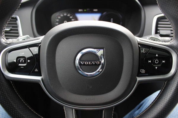 Volvo XC90 2.0 T8 Twin Engine AWD R-Design / Trekhaak / Panoramadak / 360Camera / Head-up / Luchtvering / Bowers & Wilkens / Ventilatie+Verwarming / 4zone airco / Dodehoek / DAB / ACC