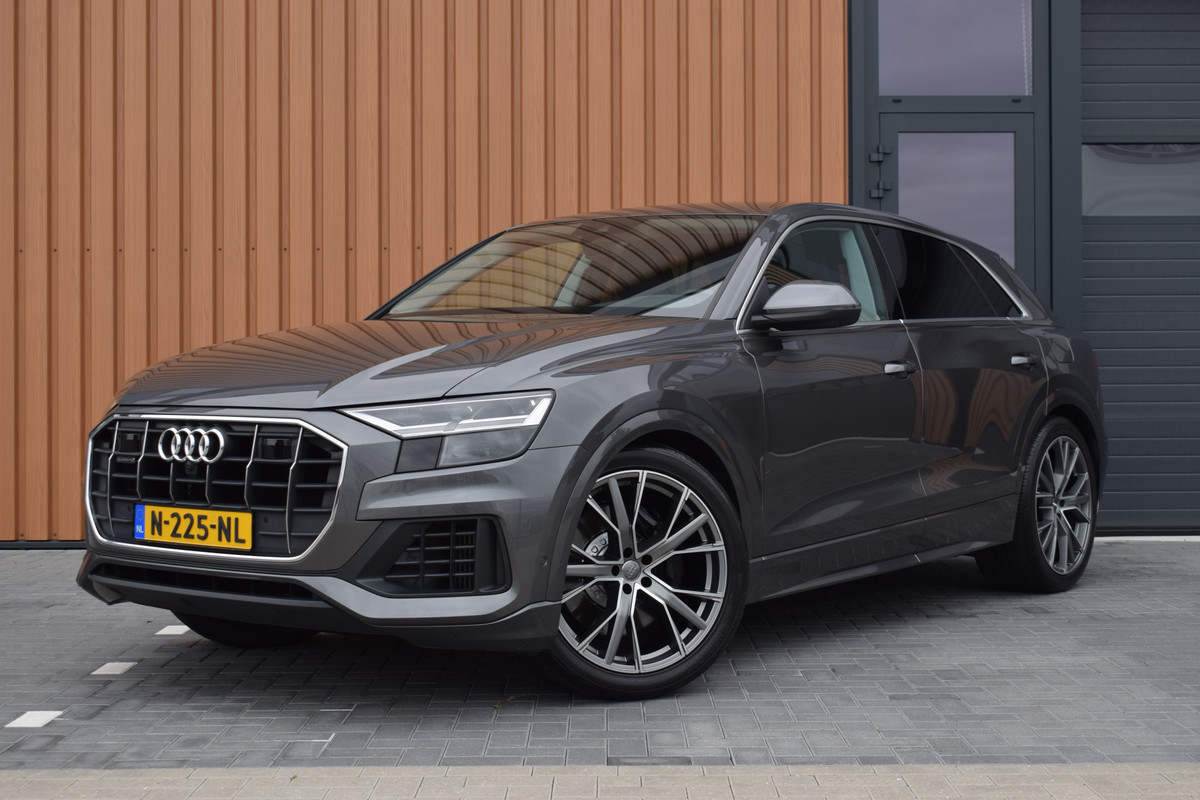 Audi Q8 55 TFSI e Quattro | Luchtvering | Trekhaak | B&O | Leer | 360 camera | 22"