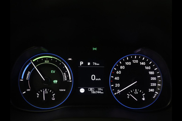 Hyundai Kona 1.6 GDI HEV Premium | Apple Carplay | LED | Stoelverwarming | KRELL Sound | Leder | Stuur/stoel verwarming | Camera | Park assist |