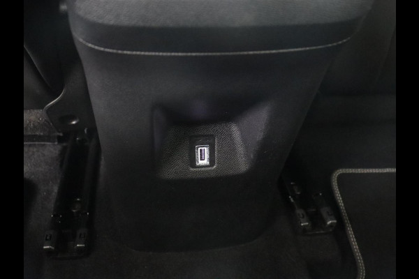 Citroën C5 Aircross 1.6 Plug-in Hybrid 225 Business Plus SOH 98,3% | Camera | LED | Stoelverwarming | Dodehoek Ass. |