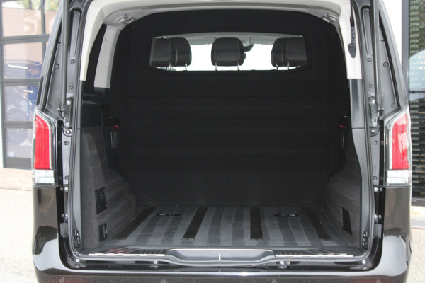 Mercedes-Benz V-Klasse 300d / XXL / 4-matic / DC / 2x Elec Schuifdeur / 360 Camera / Vol Opties / NIEUWSTAAT