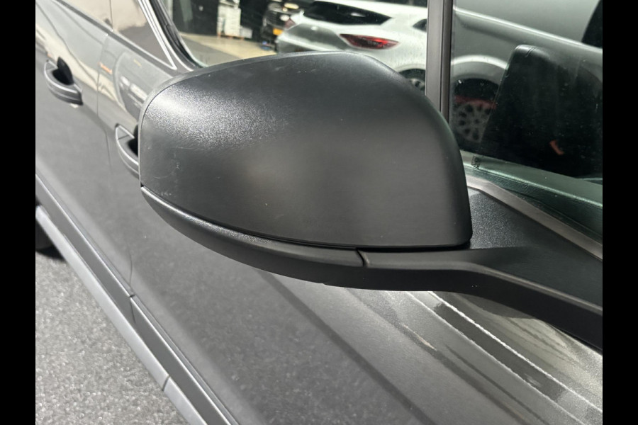 Ford Transit Connect L2 Automaat Navigatie Airco Parkeersensoren Cruise Control 3-Zits Camera