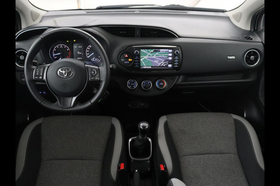Toyota Yaris 1.5 VVT-i Dynamic | Camera | Cruisecontrol | Navigatie |
