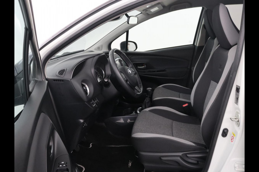 Toyota Yaris 1.5 VVT-i Dynamic | Camera | Cruisecontrol | Navigatie |