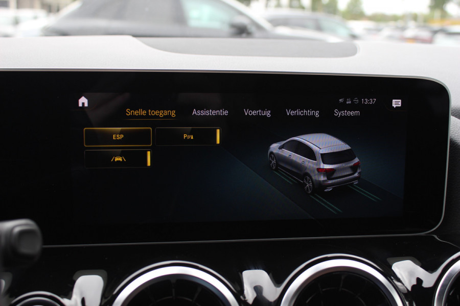 Mercedes-Benz B-Klasse 180 Advantage / Camera / Bruin Leder / Matrix LED / 17'' / CarPlay / Virtual Cockpit / Cruise Control / Elektr. achterklep