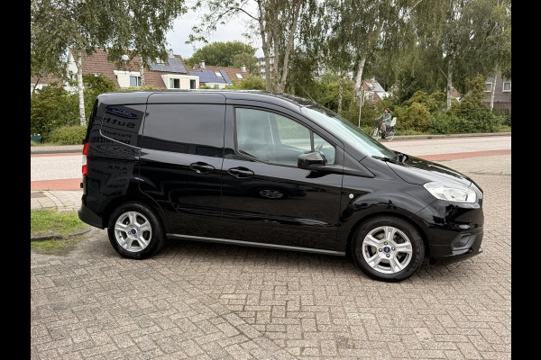 Ford Transit Courier 1.5 TDCI Limited Duratorq S&S | SCI |100pk | Navigatie | Camera | Cruise control | Lichtmetalen velgen | Stoelverwarming | Reservewiel