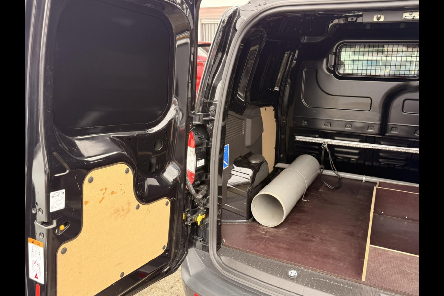 Ford Transit Courier 1.5 TDCI Limited Duratorq S&S | SCI |100pk | Navigatie | Camera | Cruise control | Lichtmetalen velgen | Stoelverwarming | Reservewiel