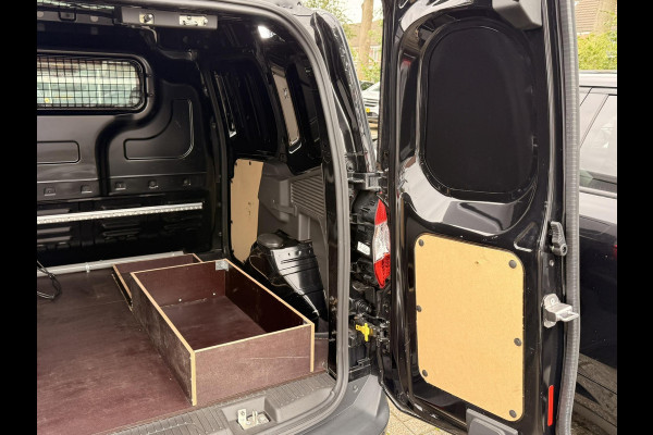 Ford Transit Courier 1.5 TDCI Limited Duratorq S&S | SCI |100pk | Navigatie | Camera | Cruise control | Lichtmetalen velgen | Stoelverwarming | Reservewiel