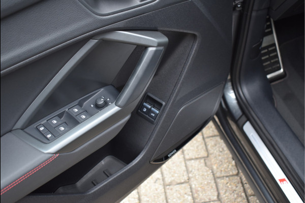Audi Q3 45 TFSI e S-Line 245 Pk SOH 94% Rood Stiksel Leder Matrix Navi Keyless Sonos Camera ACC 20 Inch
