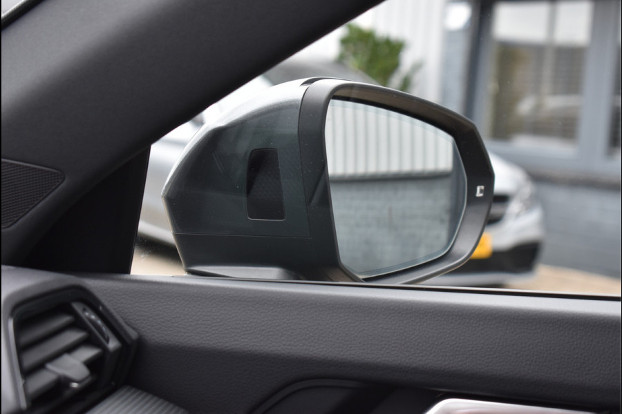 Audi Q3 45 TFSI e S-Line 245 Pk SOH 94% Rood Stiksel Leder Matrix Navi Keyless Sonos Camera ACC 20 Inch