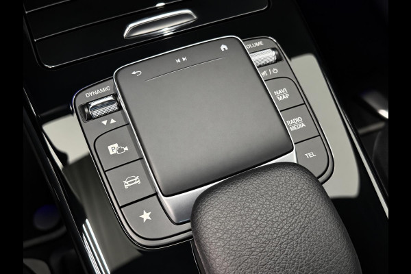 Mercedes-Benz CLA-Klasse Shooting Brake 250 e AMG Limited PHEV SoH 97%  AMG  Leder Alcantara Camera Navigatie Apple CarPlay Stoelverwarming Sfeerverlichting Elektrische achterklep Wireless charging