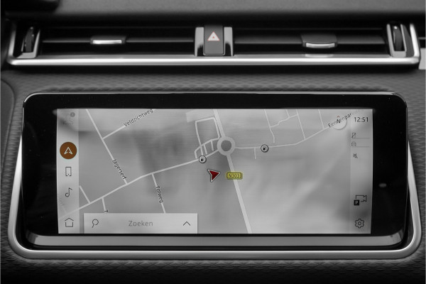 Land Rover Range Rover Velar 2.0 P400e Pano ACC Stoelvent Black Pack Winter Pack