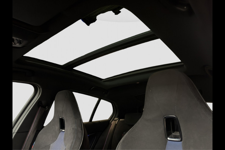 BMW 1-serie 118i Executive M-Sport |Pano|Harman-Kardon|HUD|Camera|M-Stoelen|NAP