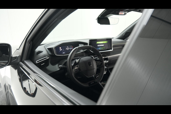 Peugeot 2008 PureTech 130 EAT8 GT | Trekhaak | 360 Camera | Adaptieve Cruise Control | Apple Carplay
