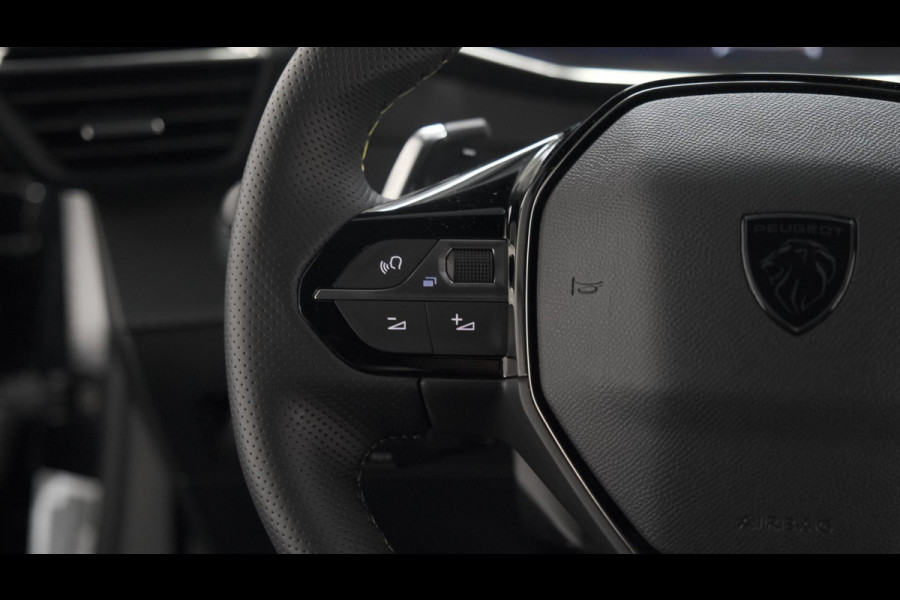 Peugeot 2008 PureTech 130 EAT8 GT | Trekhaak | 360 Camera | Adaptieve Cruise Control | Apple Carplay