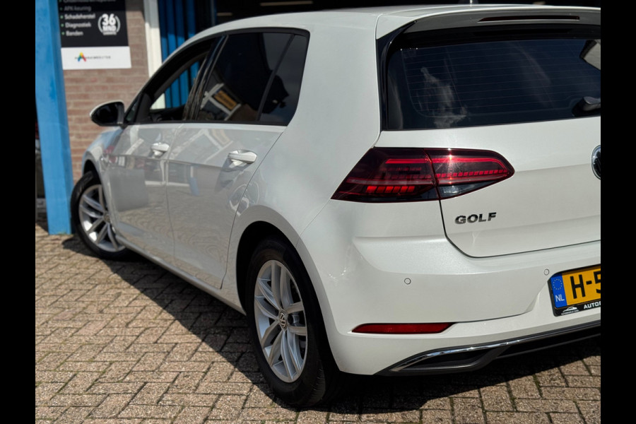 Volkswagen Golf 1.5 TSI Comfortline Business AUT CARPLAY NAP