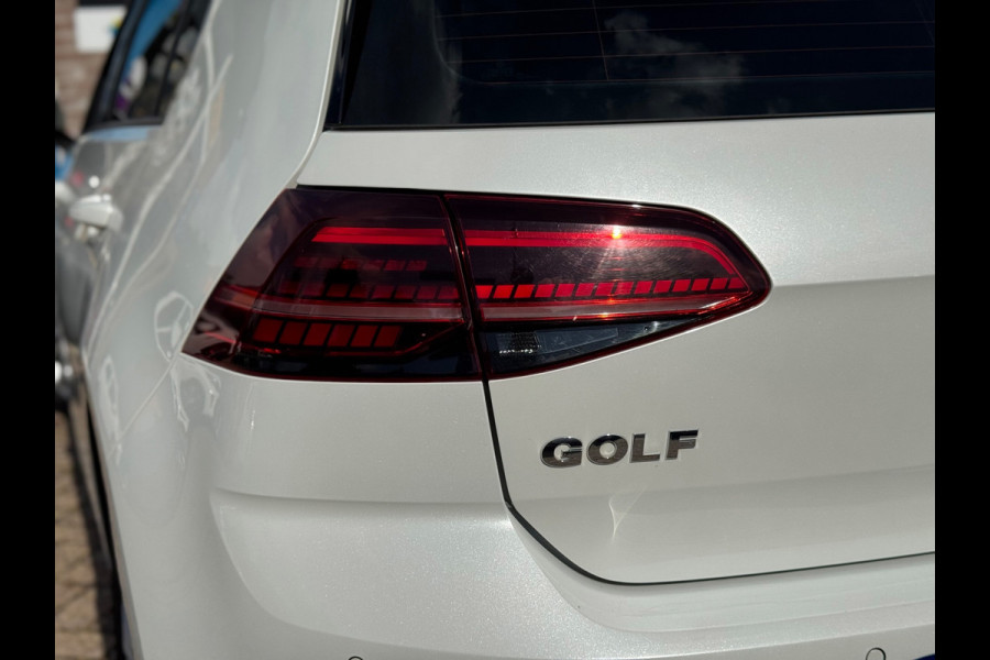 Volkswagen Golf 1.5 TSI Comfortline Business AUT CARPLAY NAP