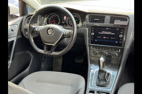 Volkswagen Golf 1.5 TSI Comfortline Business AUT CARPLAY NAP