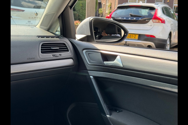 Volkswagen Golf 1.5 TSI Comfortline Business AUT CARPLAY NAP