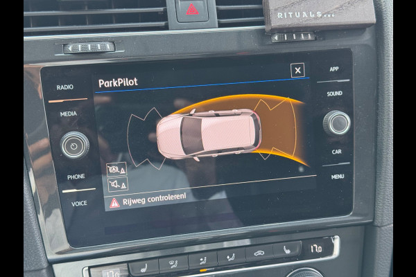 Volkswagen Golf 1.5 TSI Comfortline Business AUT CARPLAY NAP