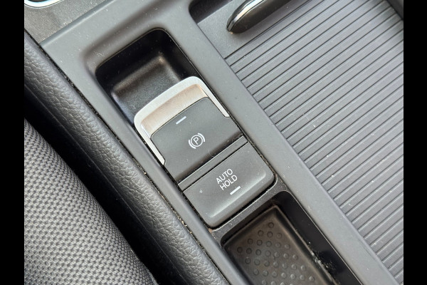 Volkswagen Golf 1.5 TSI Comfortline Business AUT CARPLAY NAP