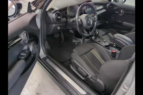 MINI Electric Basic 33 kWh NL AUTO | NAVI | LED SPORT STOELEN