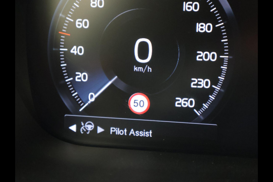 Volvo XC60 2.0 T6 RECHARGE 340 PK R-DESIGN + 21 INCH | TREKHAAK | PANORAMA | ADAPTIVE CRUISE | HK | CAMERA