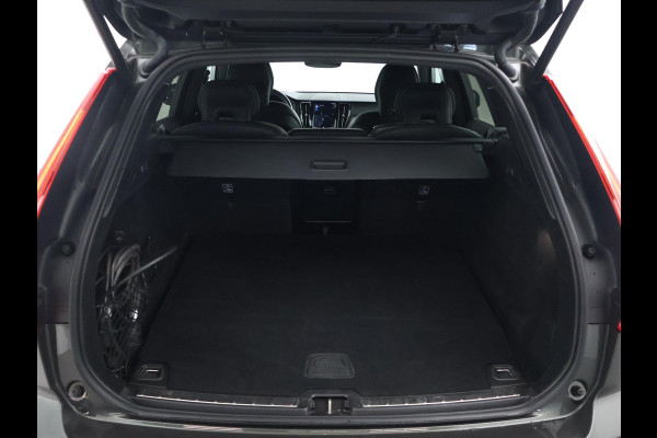 Volvo XC60 2.0 T6 RECHARGE 340 PK R-DESIGN + 21 INCH | TREKHAAK | PANORAMA | ADAPTIVE CRUISE | HK | CAMERA