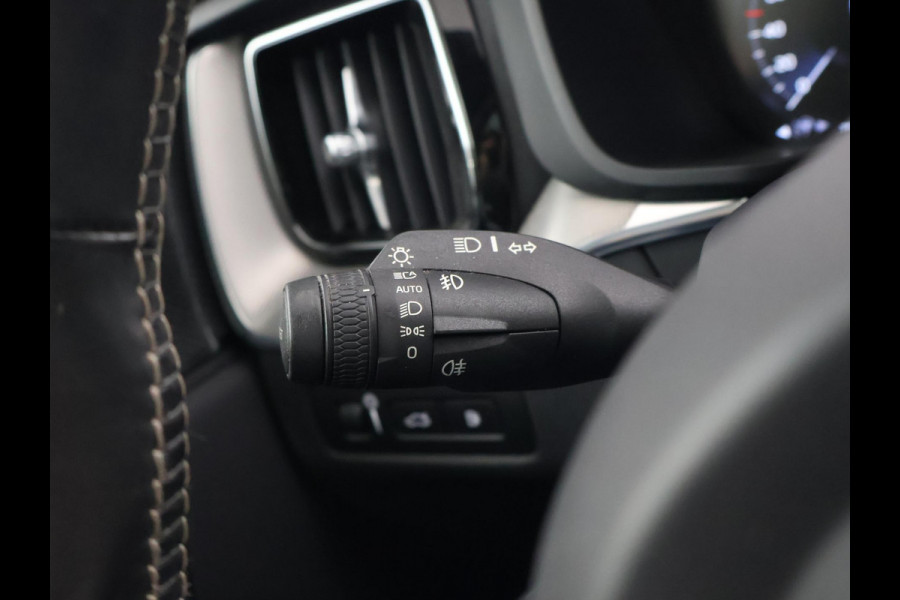 Volvo XC60 2.0 T6 RECHARGE 340 PK R-DESIGN + 21 INCH | TREKHAAK | PANORAMA | ADAPTIVE CRUISE | HK | CAMERA