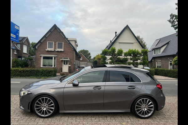 Mercedes-Benz A-Klasse 200 Premium AMG Pakket Panoramadak !