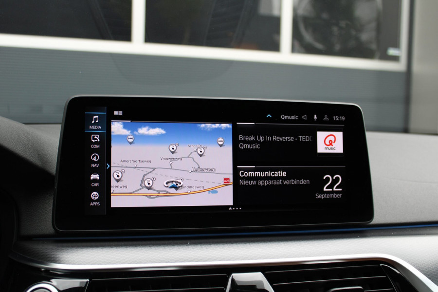 BMW 5 Serie Touring 530e High Executive | Pano | M Sport | Hifi | Mirror Pack | 20 inch