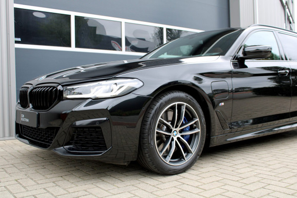BMW 5 Serie Touring 530e High Executive | Pano | M Sport | Hifi | Mirror Pack | 20 inch