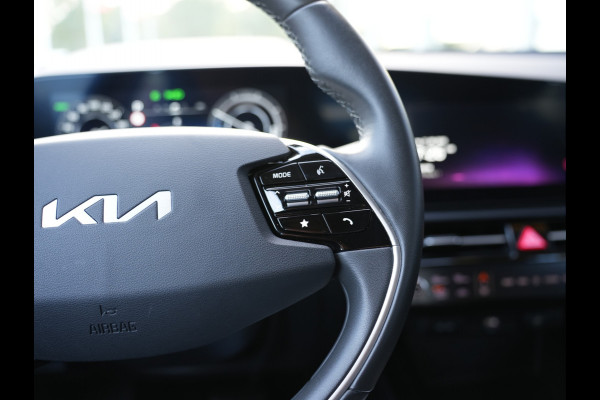 Kia Niro EV DynamicLine 64.8 kWh SOH 100% | Cruise control adaptief met stop&go en stuurhulp | Achteruitrijcamera |