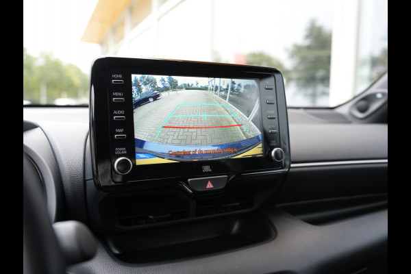 Toyota Yaris 1.5 Hybrid Executive | Head-up display | Draadloze telefoonlader | Voorstoelen verwarmd |