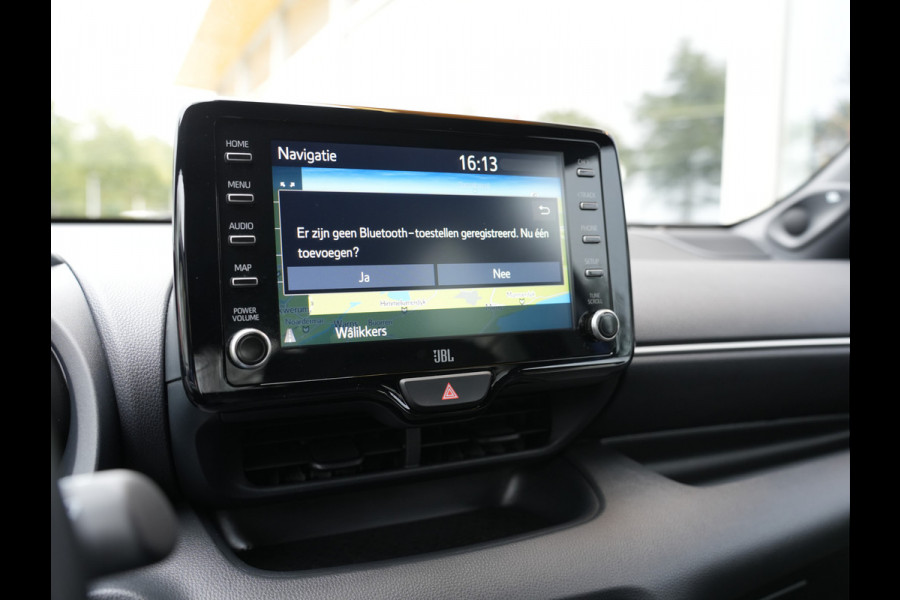 Toyota Yaris 1.5 Hybrid Executive | Head-up display | Draadloze telefoonlader | Voorstoelen verwarmd |