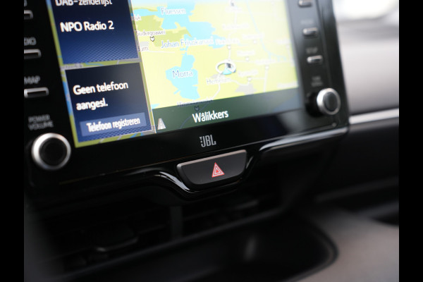 Toyota Yaris 1.5 Hybrid Executive | Head-up display | Draadloze telefoonlader | Voorstoelen verwarmd |