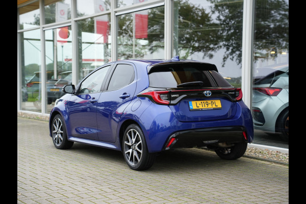 Toyota Yaris 1.5 Hybrid Executive | Head-up display | Draadloze telefoonlader | Voorstoelen verwarmd |
