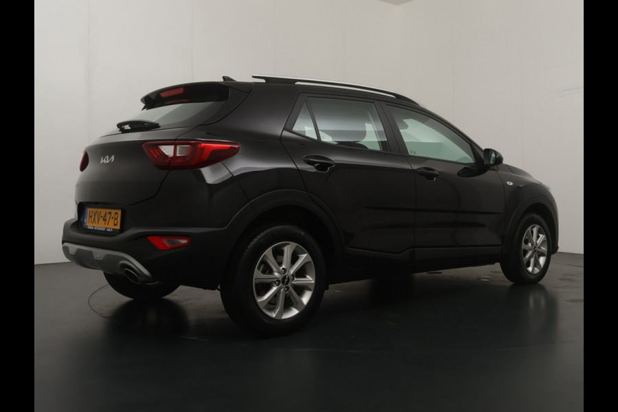 Kia Stonic 1.0 T-GDi MHEV DynamicLine - Apple Carplay/ Android Auto - Cruise Control - Airco - Achteruitrijcamera - Fabrieksgarantie tot 04-2032