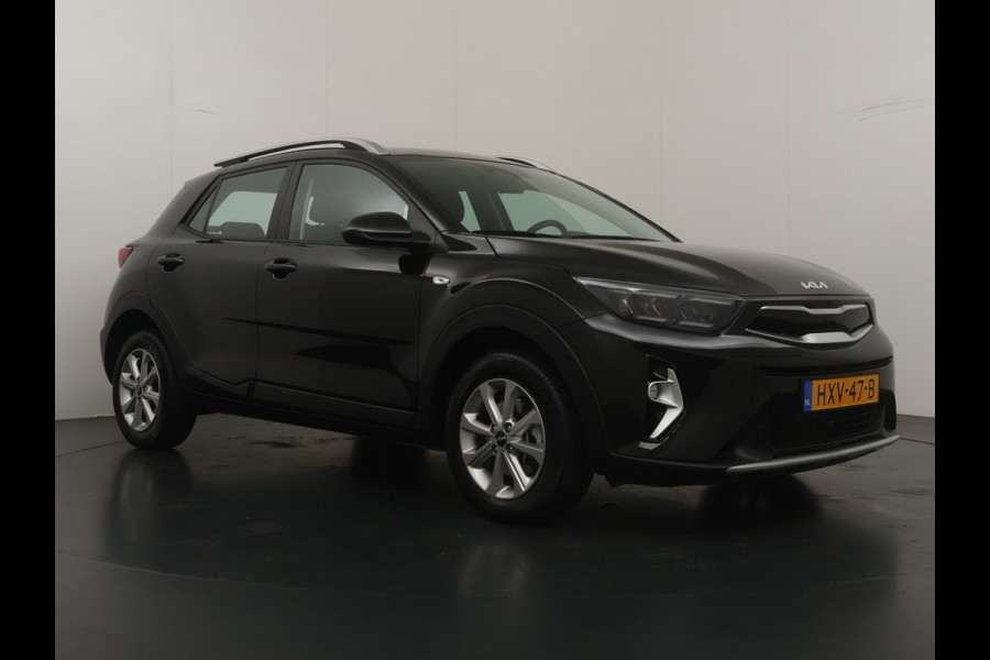 Kia Stonic 1.0 T-GDi MHEV DynamicLine - Apple Carplay/ Android Auto - Cruise Control - Airco - Achteruitrijcamera - Fabrieksgarantie tot 04-2032
