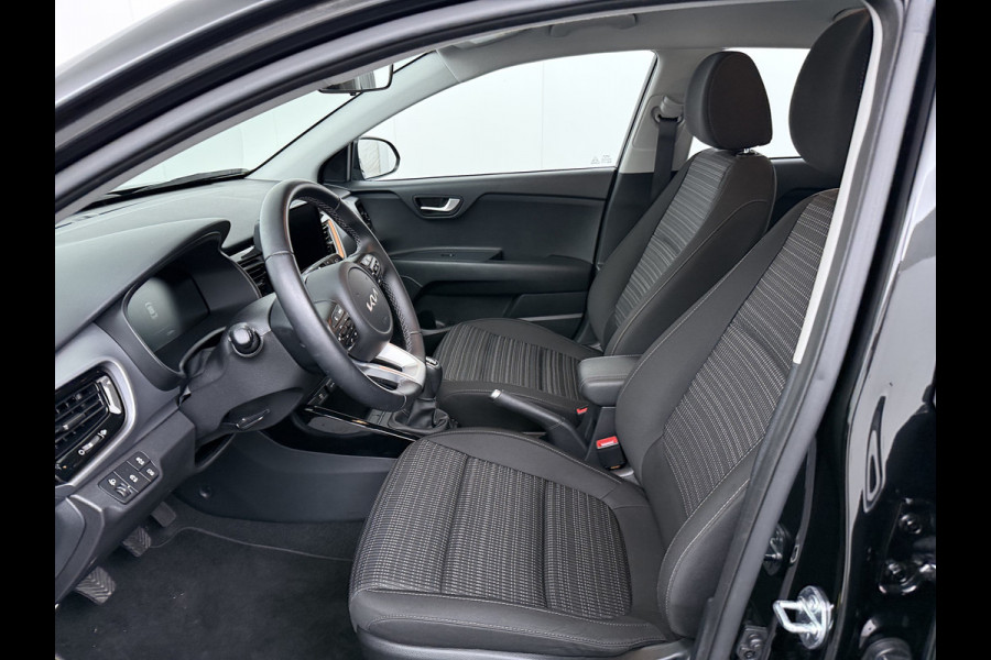 Kia Stonic 1.0 T-GDi MHEV DynamicLine - Apple Carplay/ Android Auto - Cruise Control - Airco - Achteruitrijcamera - Fabrieksgarantie tot 04-2032
