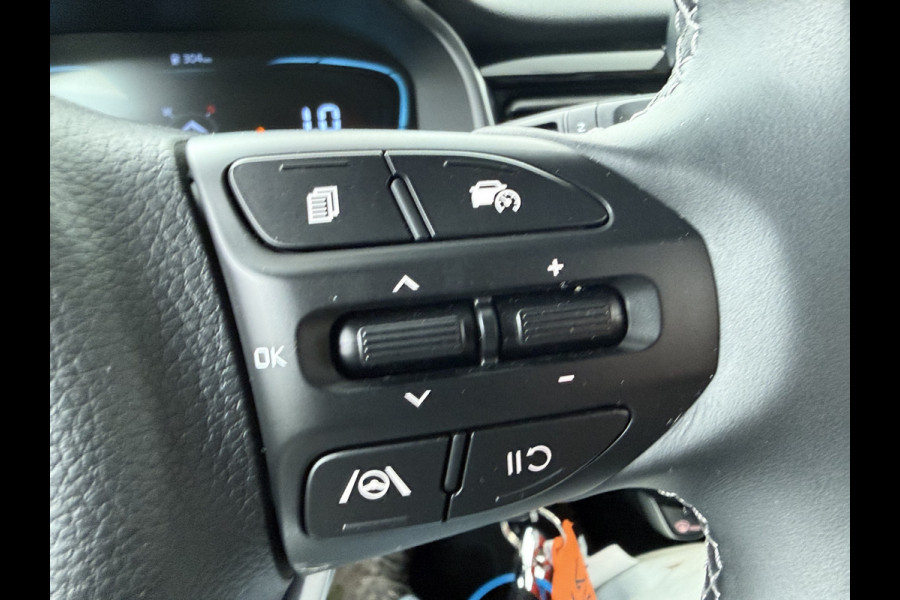 Kia Stonic 1.0 T-GDi MHEV DynamicLine - Apple Carplay/ Android Auto - Cruise Control - Airco - Achteruitrijcamera - Fabrieksgarantie tot 04-2032