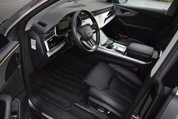Audi Q8 55 TFSI e Quattro | Luchtvering | Trekhaak | B&O | Leer | 360 camera | 22"