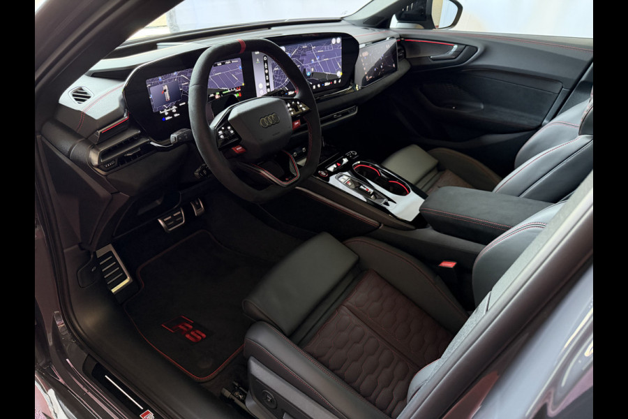 Audi RS5 Keramisch | Audi Sportpakket | Smart.Glass | Tech-Pro | HeadUp | Sportuitlaat | Panorama | B&O 3D | RS Sportstoelen Plus |
