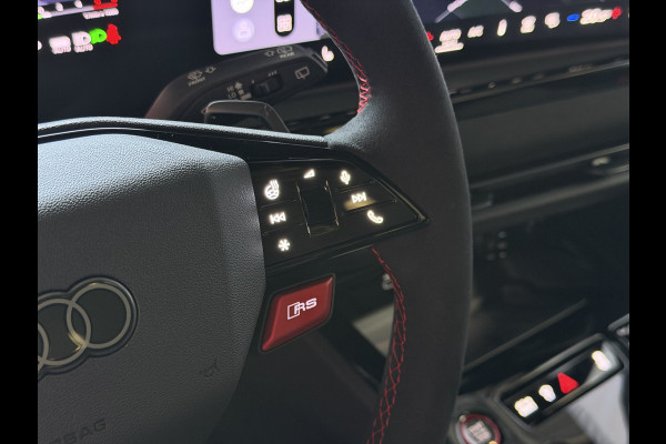 Audi RS5 Keramisch | Audi Sportpakket | Smart.Glass | Tech-Pro | HeadUp | Sportuitlaat | Panorama | B&O 3D | RS Sportstoelen Plus |